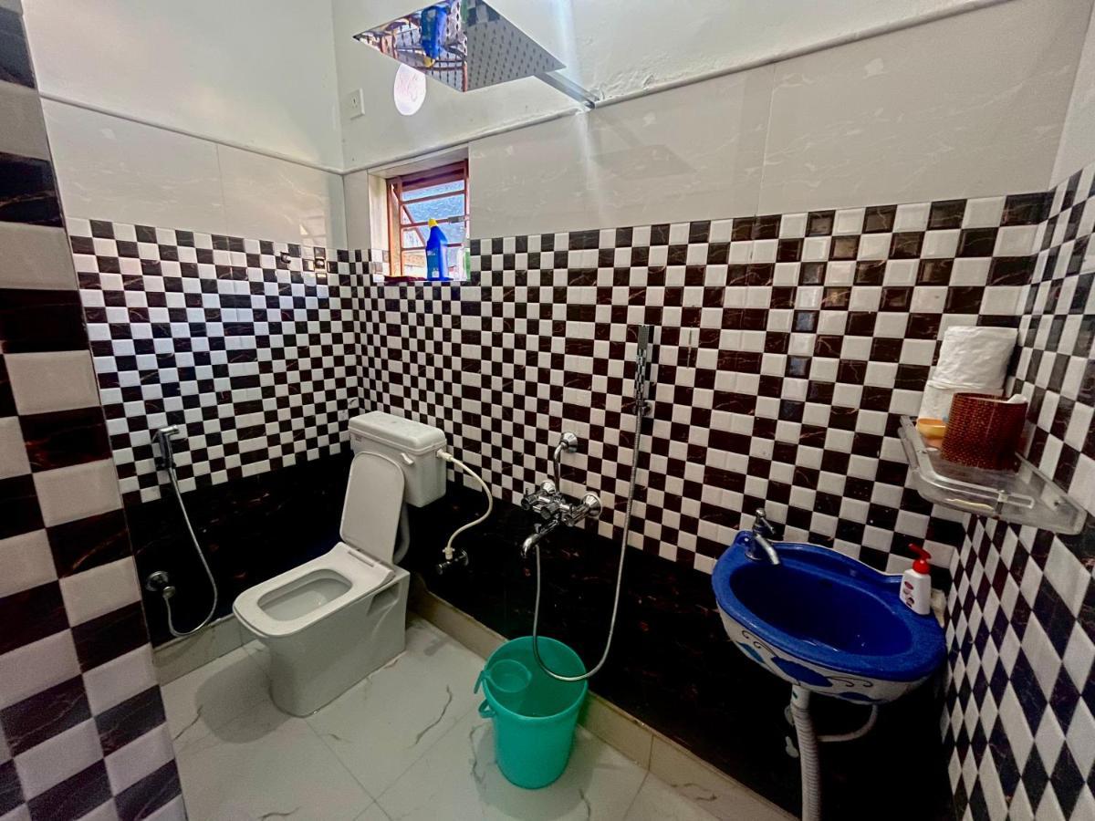Satrangi Homestay Calcutta Eksteriør billede